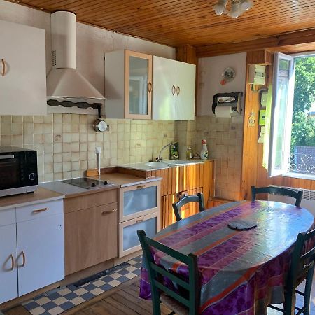 Joli Appartement Dans Une Maison Ancienne آكس ليه تيرْم المظهر الخارجي الصورة